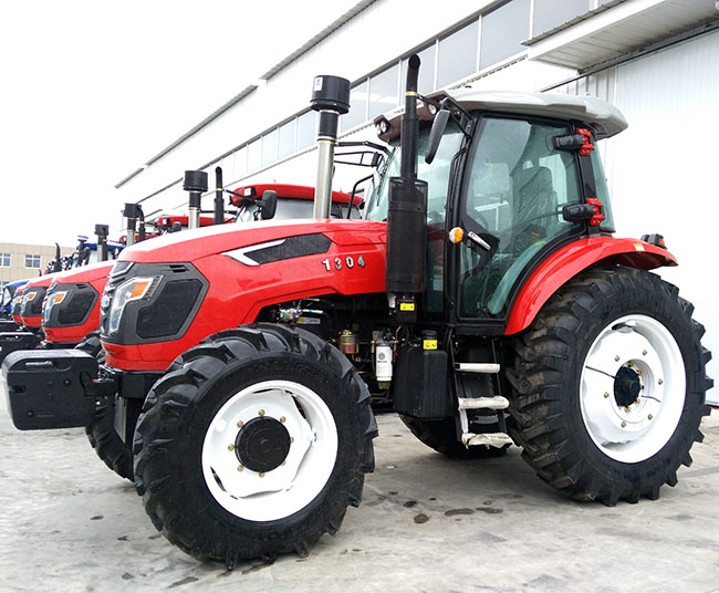 130hp tractor (10) 130hp tractor (10)